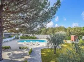 Amazing Home In Nicolosi With 2 Bedrooms, Wifi And Outdoor Swimming Pool