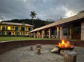 Espaço Casa na Rocha，位于圣若泽杜斯坎普斯的酒店