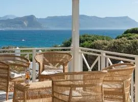 Boulders Beach Hotel, Cafe and Curio shop