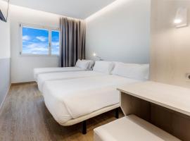 B&B HOTEL Barcelona Viladecans，位于巴塞罗那埃尔普拉特机场 - BCN附近的酒店