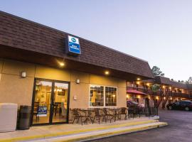 Best Western Buffalo Ridge Inn Near Mt Rushmore，位于卡斯特的酒店