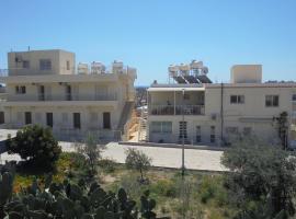 Niki Court Holiday Apartments，位于帕福斯Paphos Archaeological Park附近的酒店