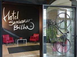 Hotel Seminario Aeropuerto Bilbao，位于德里奥毕尔巴鄂机场 - BIO附近的酒店