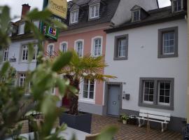 Wohnen am Ufer der Mosel in Trier，位于特里尔的酒店