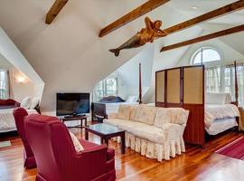 West Tisbury Inn，位于West Tisbury的酒店