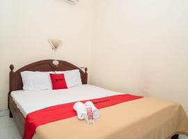 RedDoorz near Kampus 3 UTY Yogyakarta，位于日惹Umbulharjo的酒店