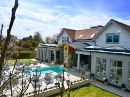 Luxury Five Star, Hampton House With Heated Pool