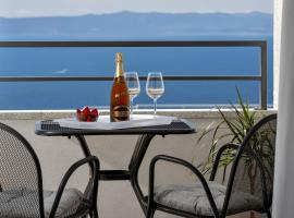 Holiday home L & B Makarska，位于马卡尔斯卡的酒店