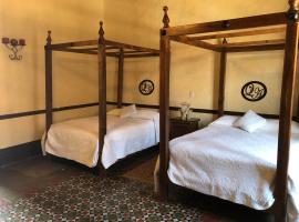 Hotel Quinta Angelica，位于马萨米特拉的酒店