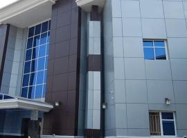 Royal Park Hotel Suite - Standard，位于阿沙巴的酒店