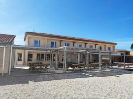 Centre Odcvl les Coussoules，位于勒卡特的酒店
