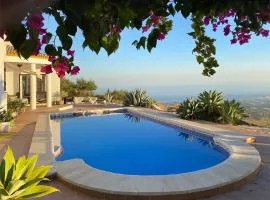 Belvilla by OYO Villa in Arenas with Private Pool