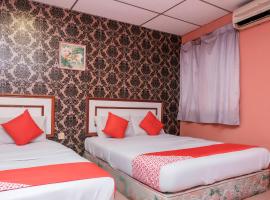 OYO 90167 Hotel Tiara，位于甘榜甘马挽的酒店