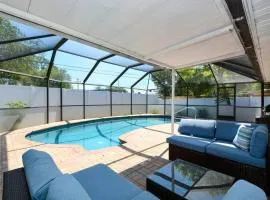Cozy, Fido-Friendly Pool Home just 4 miles to the Beach!