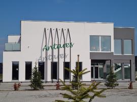 Hotel ANTARES，位于Sępólno Krajeńskie的酒店