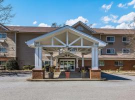Sleep Inn & Suites Columbus near Fort Benning，位于哥伦布的酒店