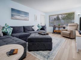 Walnut Bungalow West