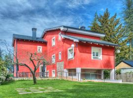 PURA VIDA PIRINEOS，位于哈卡的酒店