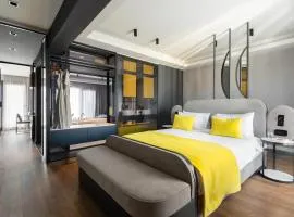 COLORS Hotel Athens