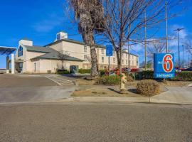 Motel 6-Lemoore, CA，位于勒穆尔的汽车旅馆