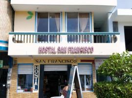 HOSTAL SAN FRANCISCO，位于圣克里斯托瓦尔的海滩短租房