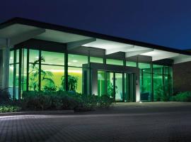 Roffey Park Venue，位于霍舍姆的酒店