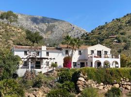 Cortijo Las Palmeras El Chorro，位于阿洛拉的酒店