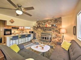 Ski, Golf and Hike Cabin with Deck in Pioneer!，位于Pioneer的酒店