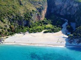 Gjipe eco campground，位于Vuno的酒店