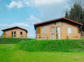 Domki nad jeziorem w Burdągu