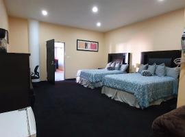 Costero Rooms，位于恩塞纳达港的酒店