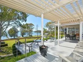 Lake Macquaries' Edgewater Lakehouse at Morisset Memories