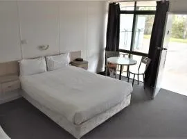 The Edge Motel