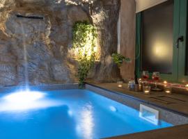 Cave Chalet Parnassos，位于埃普塔罗弗斯的酒店