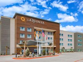 La Quinta Inn & Suites by Wyndham Fort Stockton Northeast，位于斯托克顿堡的宠物友好酒店