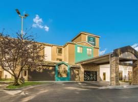 Clarion Pointe Wake Forest - Raleigh North，位于维克森林的酒店