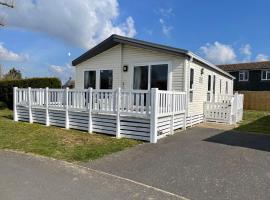 41 Woodland Walk Pevensey Bay Holiday Park，位于佩文西的酒店