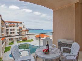 Sea view Obzor Beach apartment，位于奥布佐尔的酒店