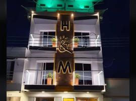 Hotel H Y M，位于帕尔米拉阿方索·博尼利亚·阿拉贡国际机场 - CLO附近的酒店