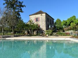 Ecuries de Saint Maurice- Maison d'hôtes de Gondou，位于拉卡佩勒-马里瓦勒的酒店