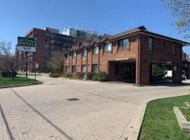 Toronto Lakeshore Hotel