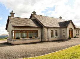 Glenshane Country House，位于Maghera的带停车场的酒店