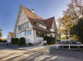 Auberge du Vieux Cedre, Enghien-Belgique，位于昂吉安的酒店