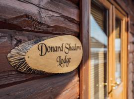 Donard Shadow Lodge，位于纽卡斯尔多纳德山附近的酒店