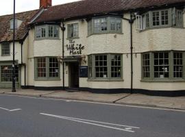 The White Hart，位于米尔登霍尔的酒店