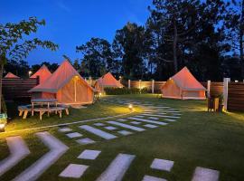 Glamping Illa de Arousa，位于艾利亚德亚罗萨的豪华帐篷营地