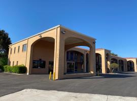 HomeLodge Newnan，位于纽南的酒店