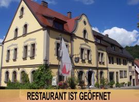 Hotel-Gasthof Die Post Brennerei Frankenhöhe，位于Schillingsfürst的低价酒店