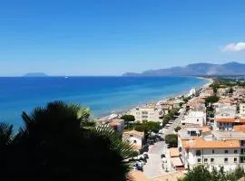 La terrazza sul mare, centro storico di Sperlonga