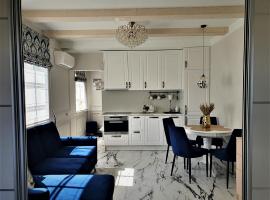 GOLDEN QUEEN apartments，位于耶德库安特的酒店